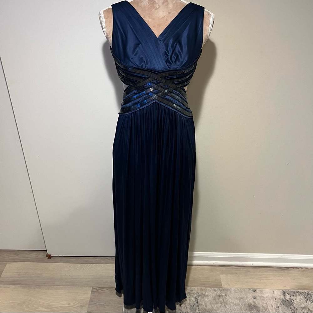 BCBGMaxAzria cross front maxi formal long dress size XS